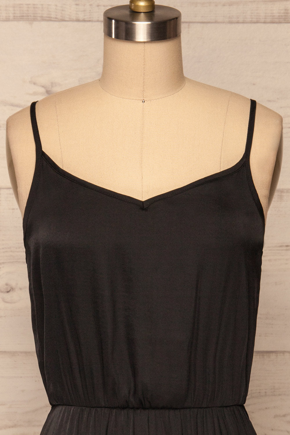 Udine Onyx Black Midi Dress | Robe Noire front close up | La Petite Garçonne