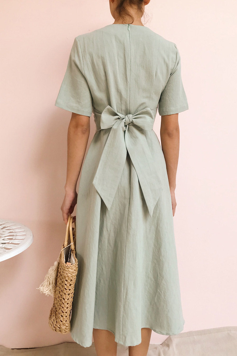 Valthi Blue Linen A-Line Midi Dress | La petite garçonne model back