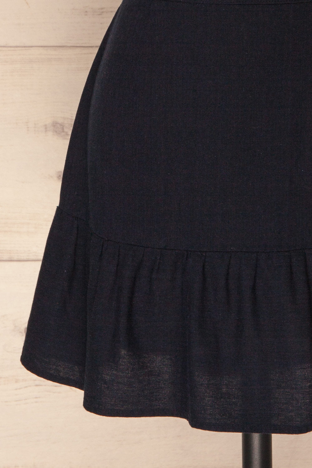 Vanves Océan Navy Ruffled A-Line Skirt | La Petite Garçonne 2