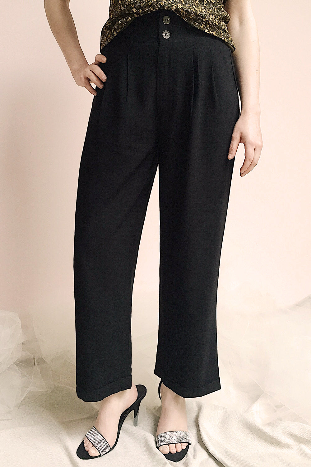 Varedo Poivre Black Pants | Pantalon Noir photo | La Petite Garçonne