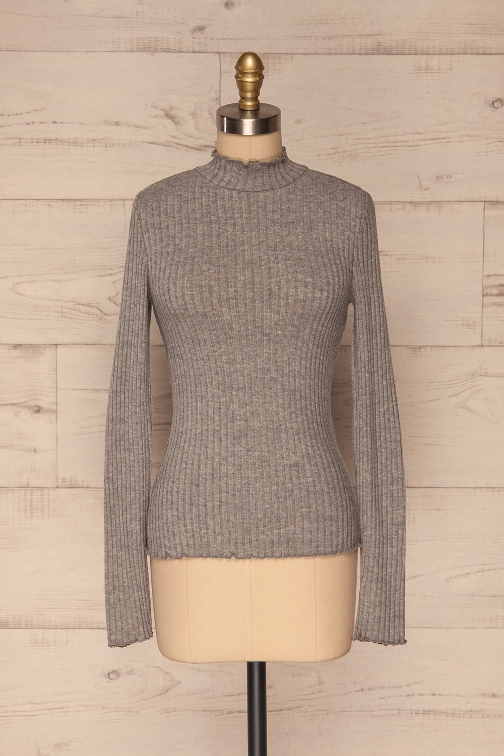Vijandi Grey Mock Neck Top | Haut Gris front view | La Petite Garçonne