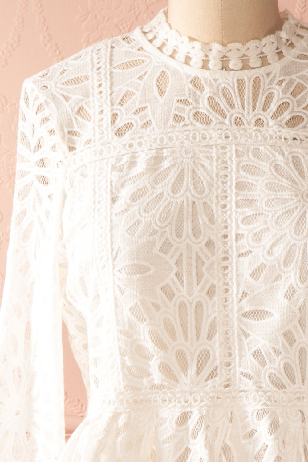 Viktorie - White lace ruffled peplum top