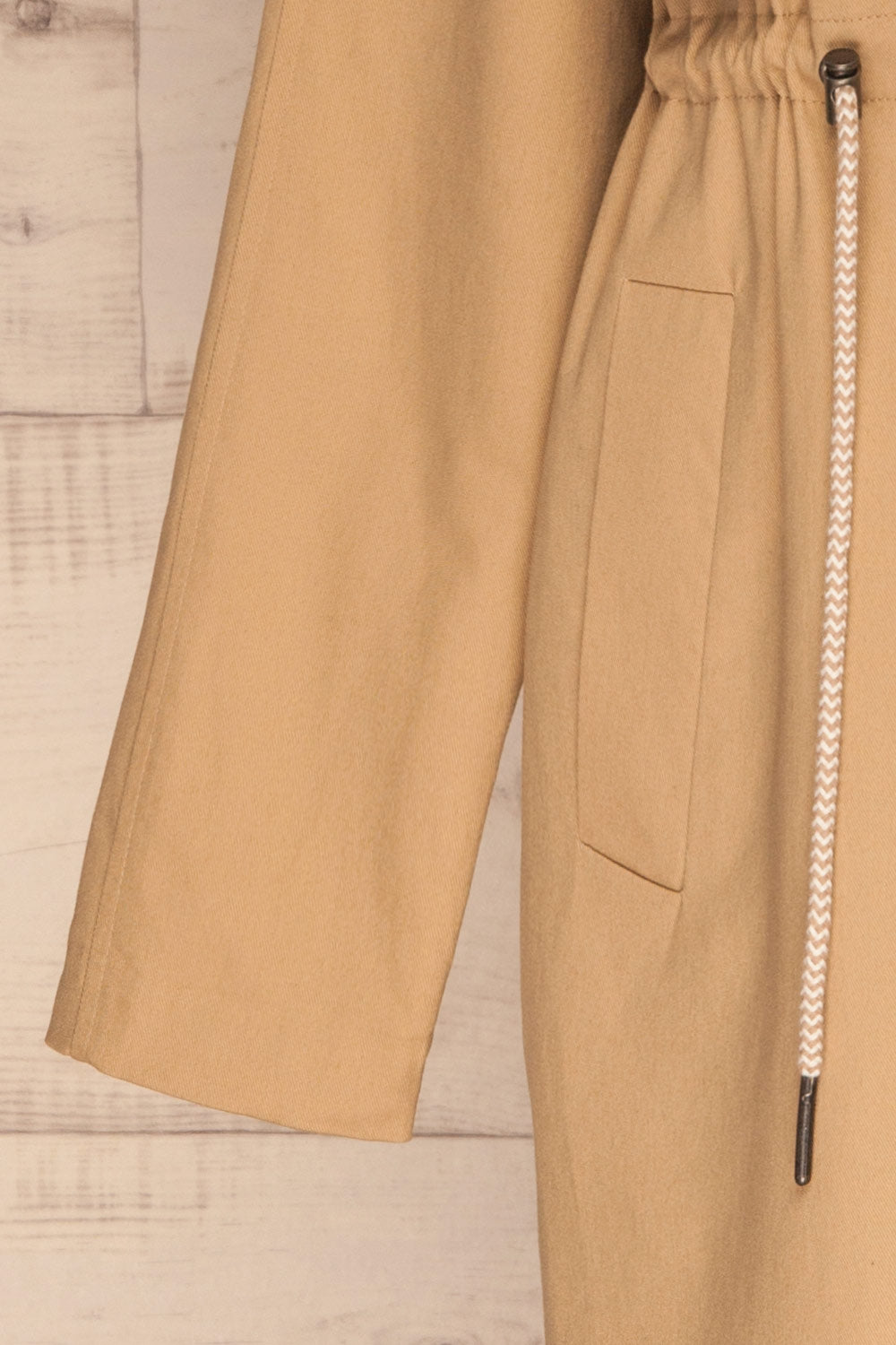 Walcourt Beige Midi Trench Coat | La petite garçonne sleeve