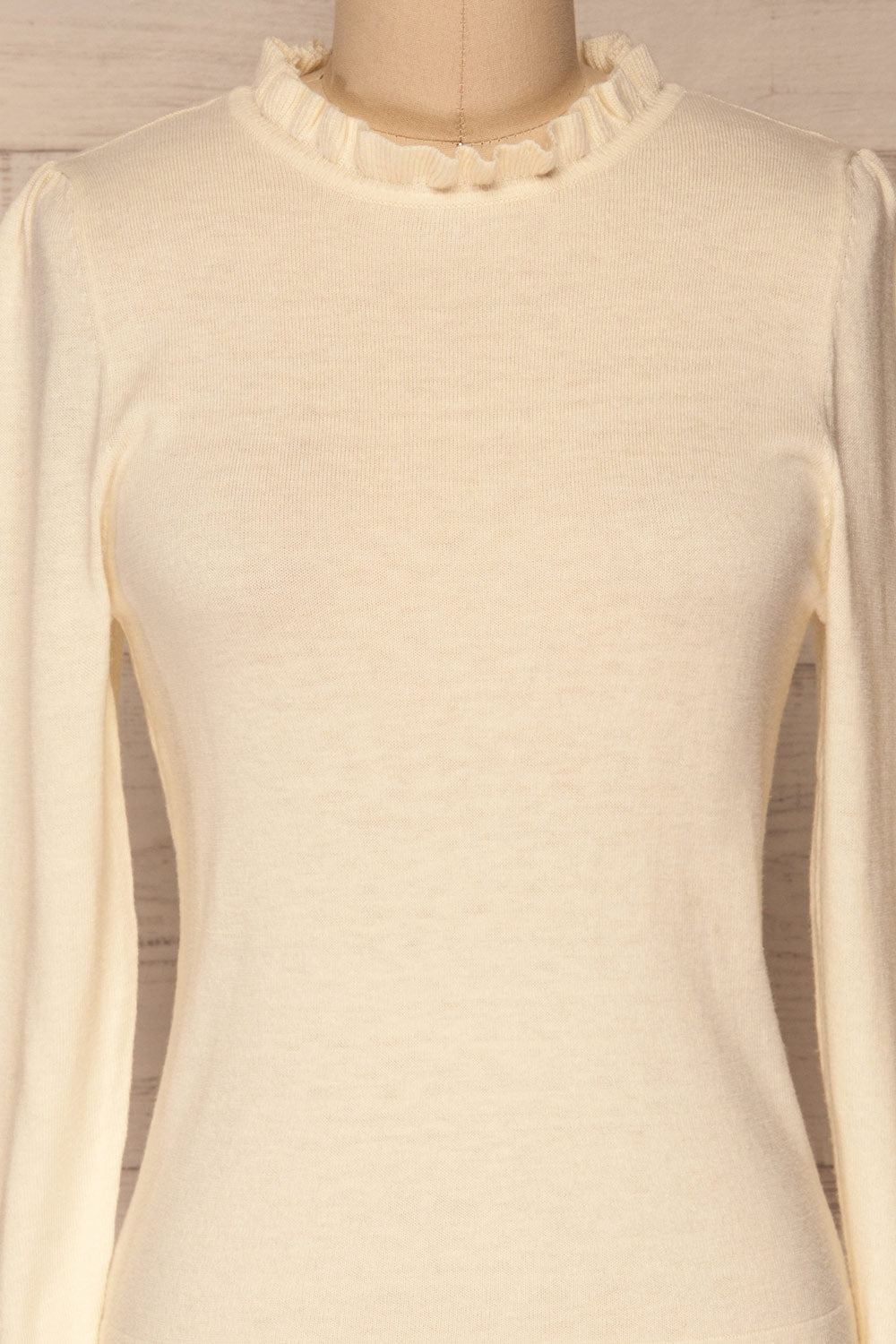 Wigan Beige Knit Sweater | Tricot Beige | La petite garçonne front close-up