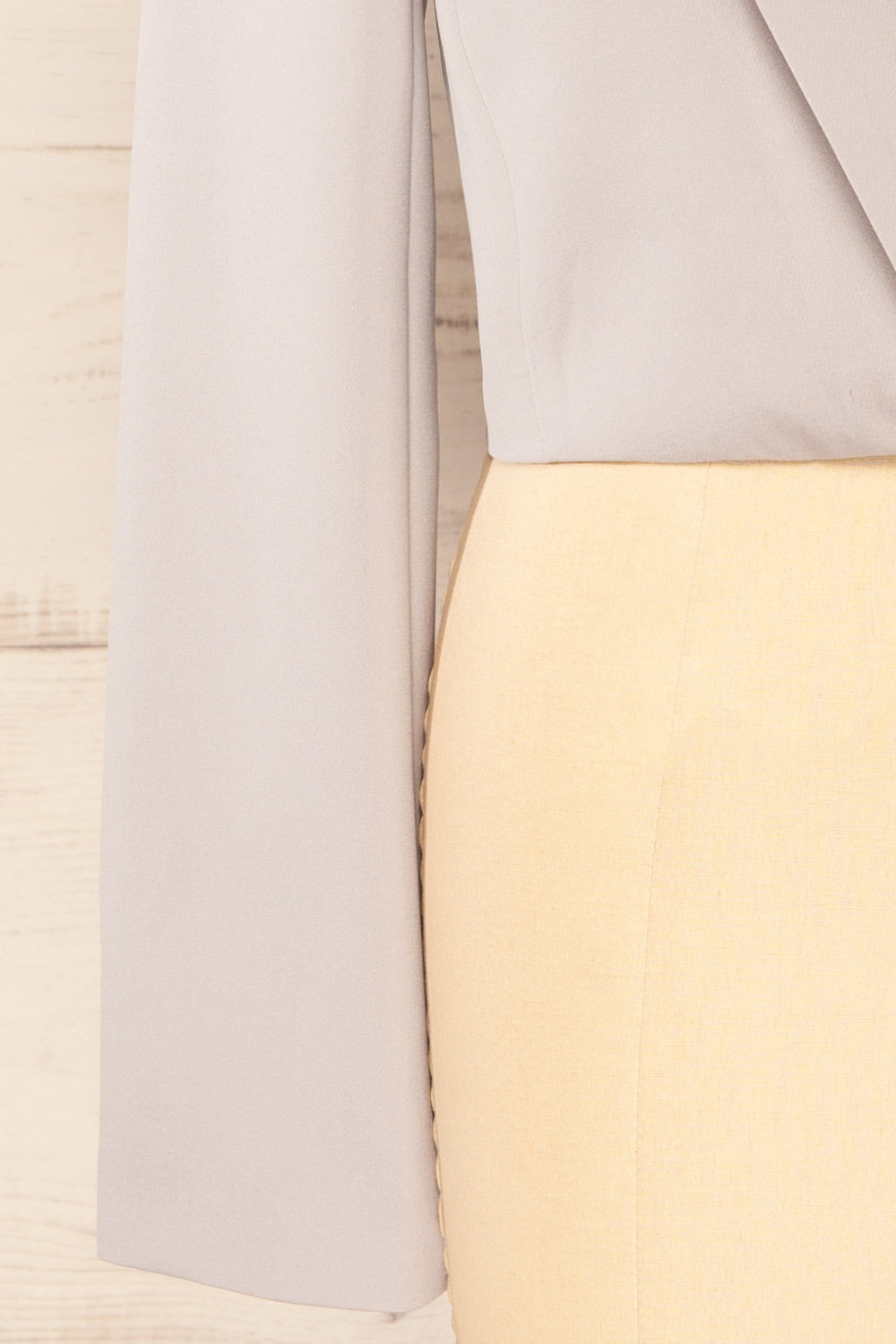 Alcorcon Grey Cropped Blazer w/ Notched Lapels bottom