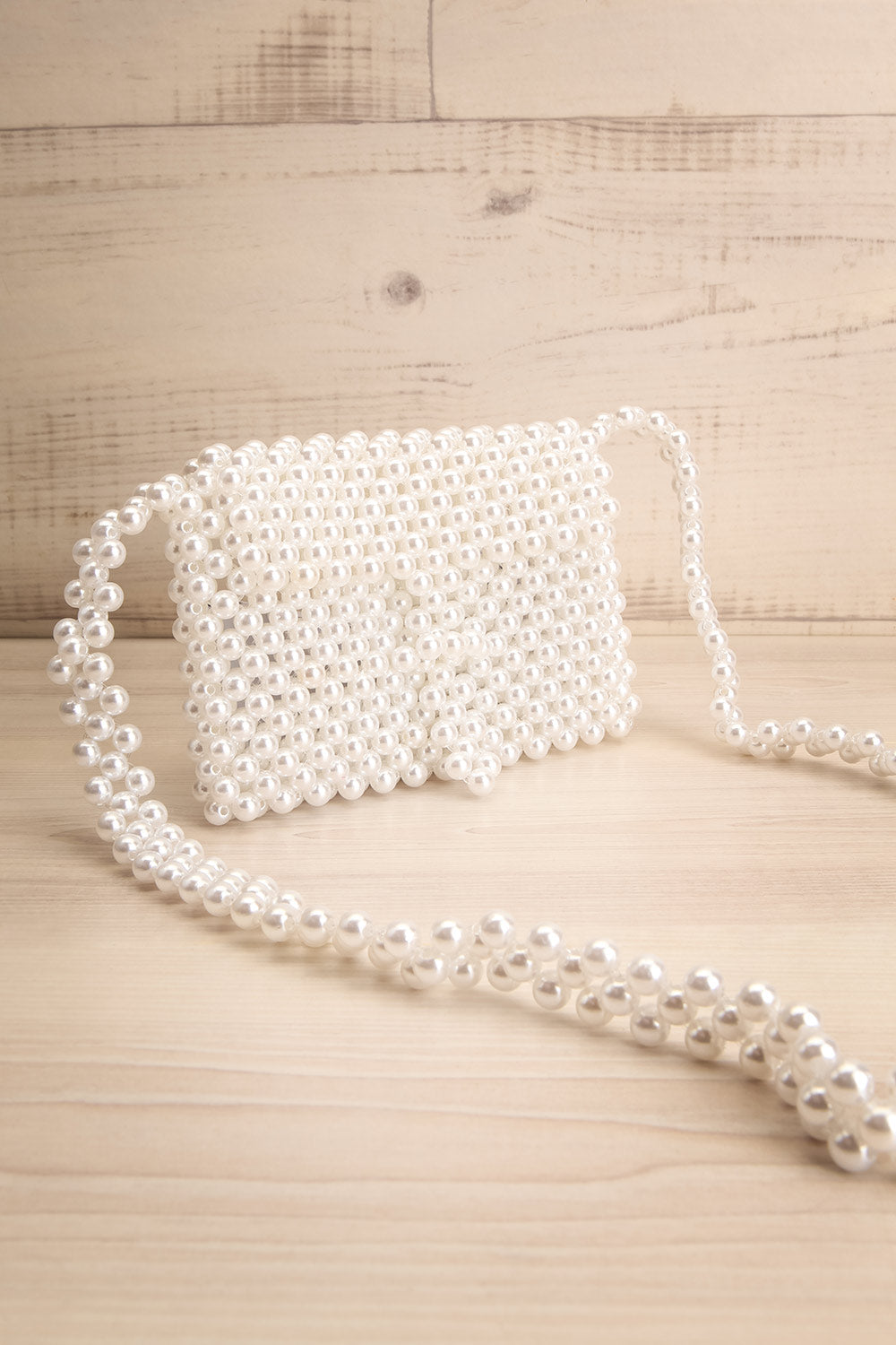 Aldehorno White Beaded Crossbody Purse | La Petite Garçonne 3