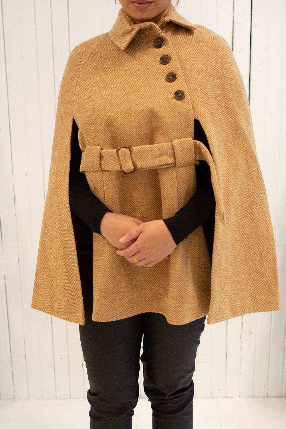 Alibunar Beige Chevron Pattern Coat | La petite garçonne