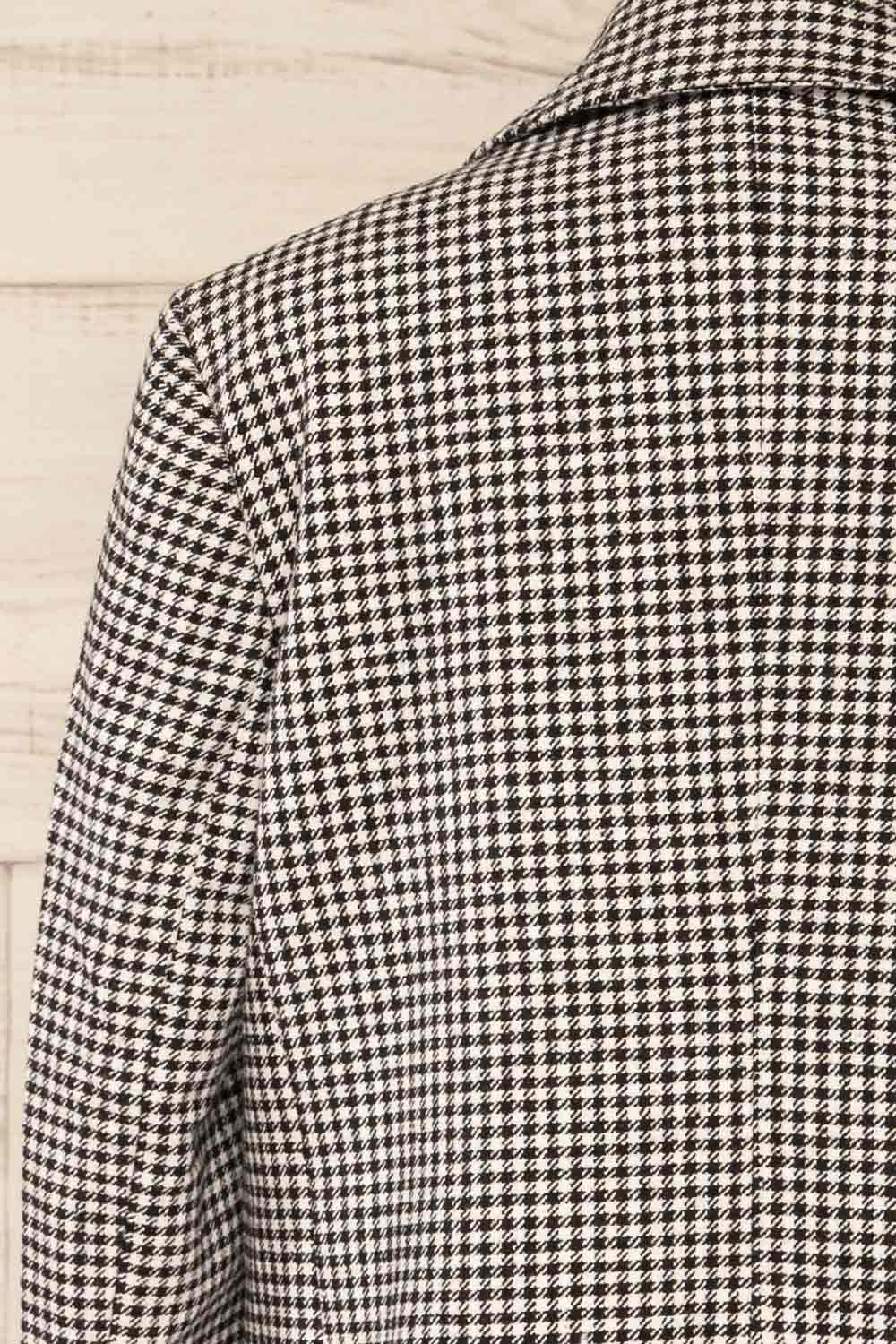 Almeria Oversized Houndstooth Blazer | La petite garçonne back close-up