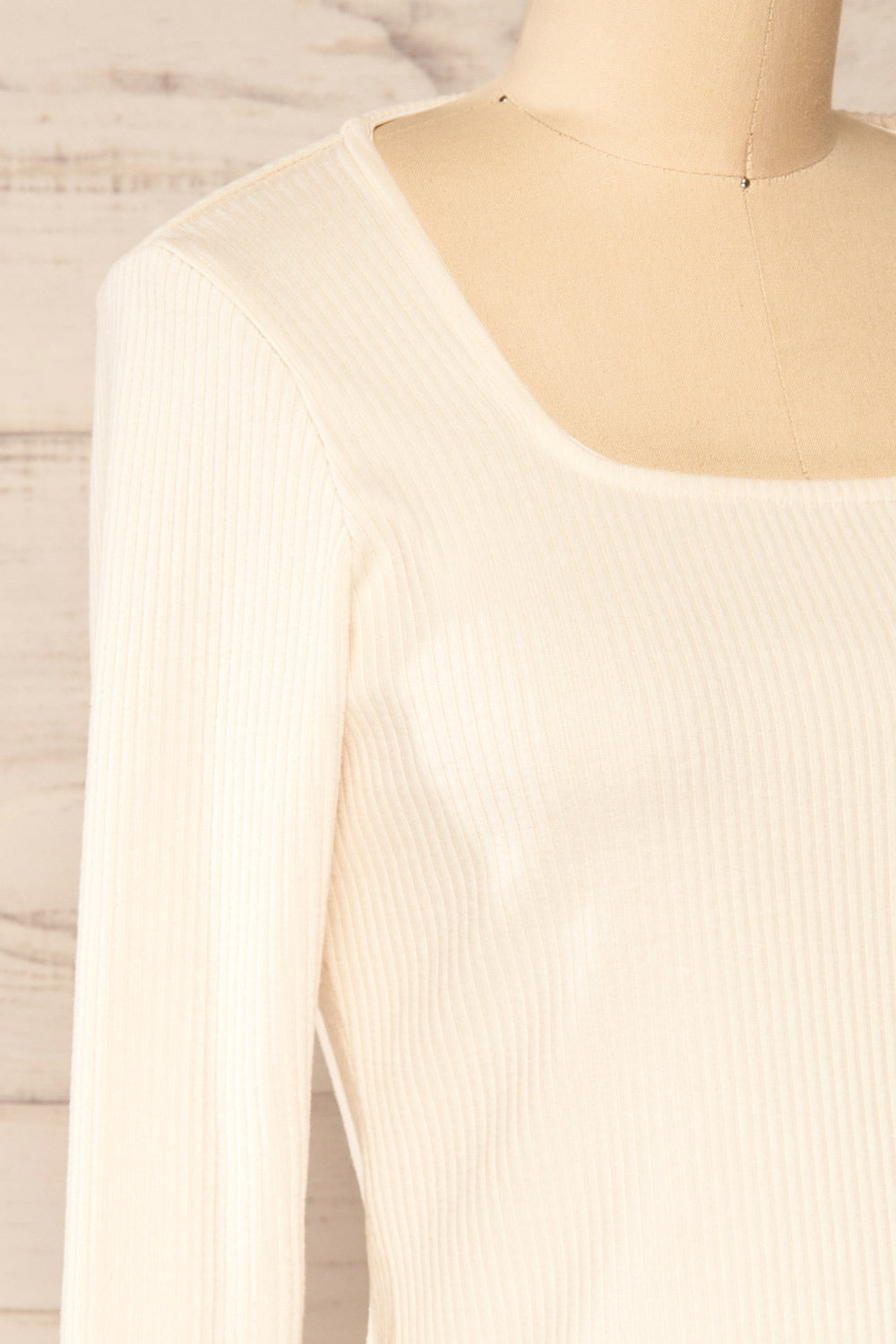Amberr Cream Ribbed Long Sleeve Top | La petite garçonne side close-up