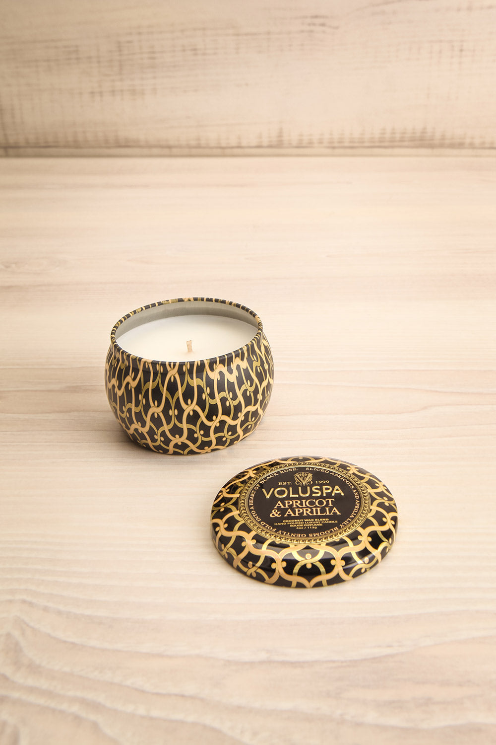 Mini Tin Candle Apricot & Aprilia | La petite garçonne open