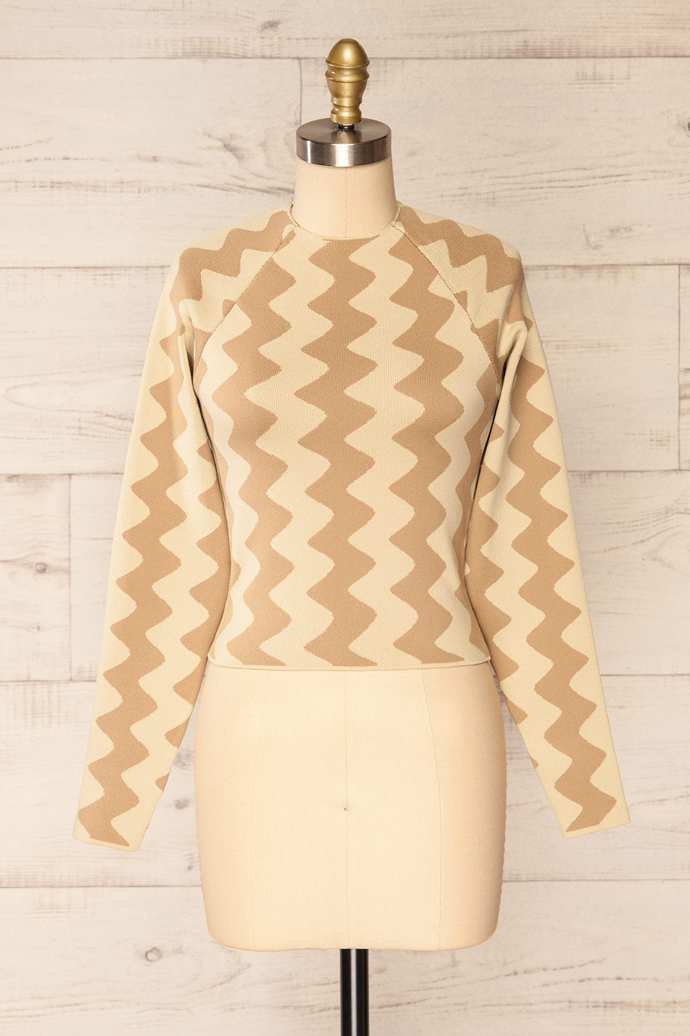 Armenokhori Cropped Zig Zag Patterned Cropped Top | La petite garçonne front view