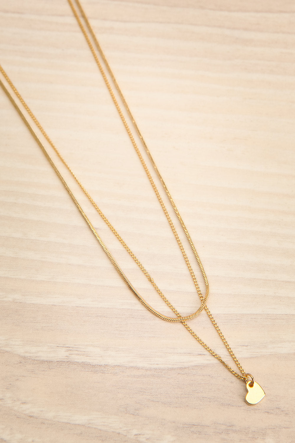 Aroha Or Collier à Pendentif en Coeur | La petite garçonne flat view