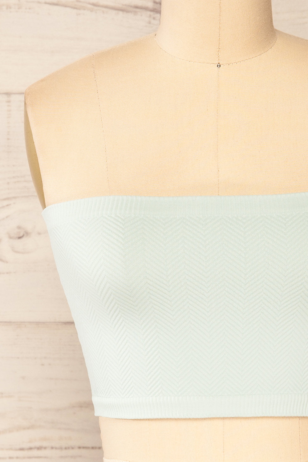 Ator Aqua Textured Bandeau Top | La petite garçonne front close-up