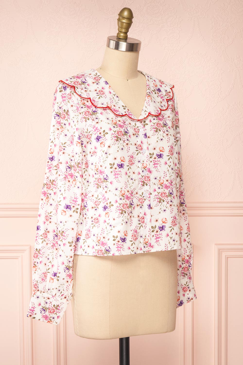Bakeneko Cropped Floral Blouse w/ Peter Pan Collar | Boutique 1861 side view