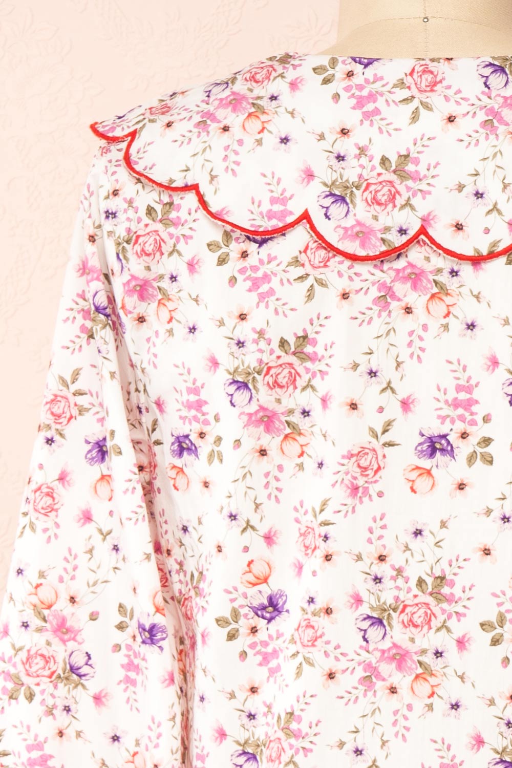 Bakeneko Cropped Floral Blouse w/ Peter Pan Collar | Boutique 1861 back close-up