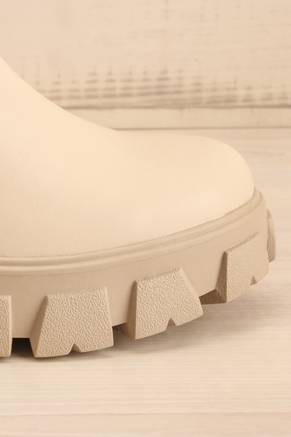 Barakaldo Ivory Faux-Leather Chelsea Boots | La petite garçonne side front close-up