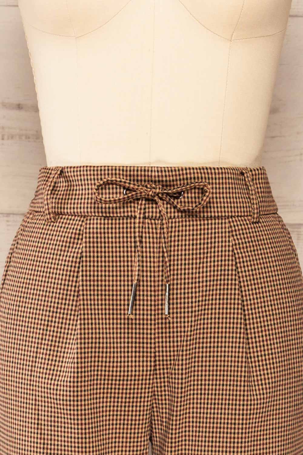 Berthaud Houndstooth Straight Leg Pants | La petite garçonne front close-up