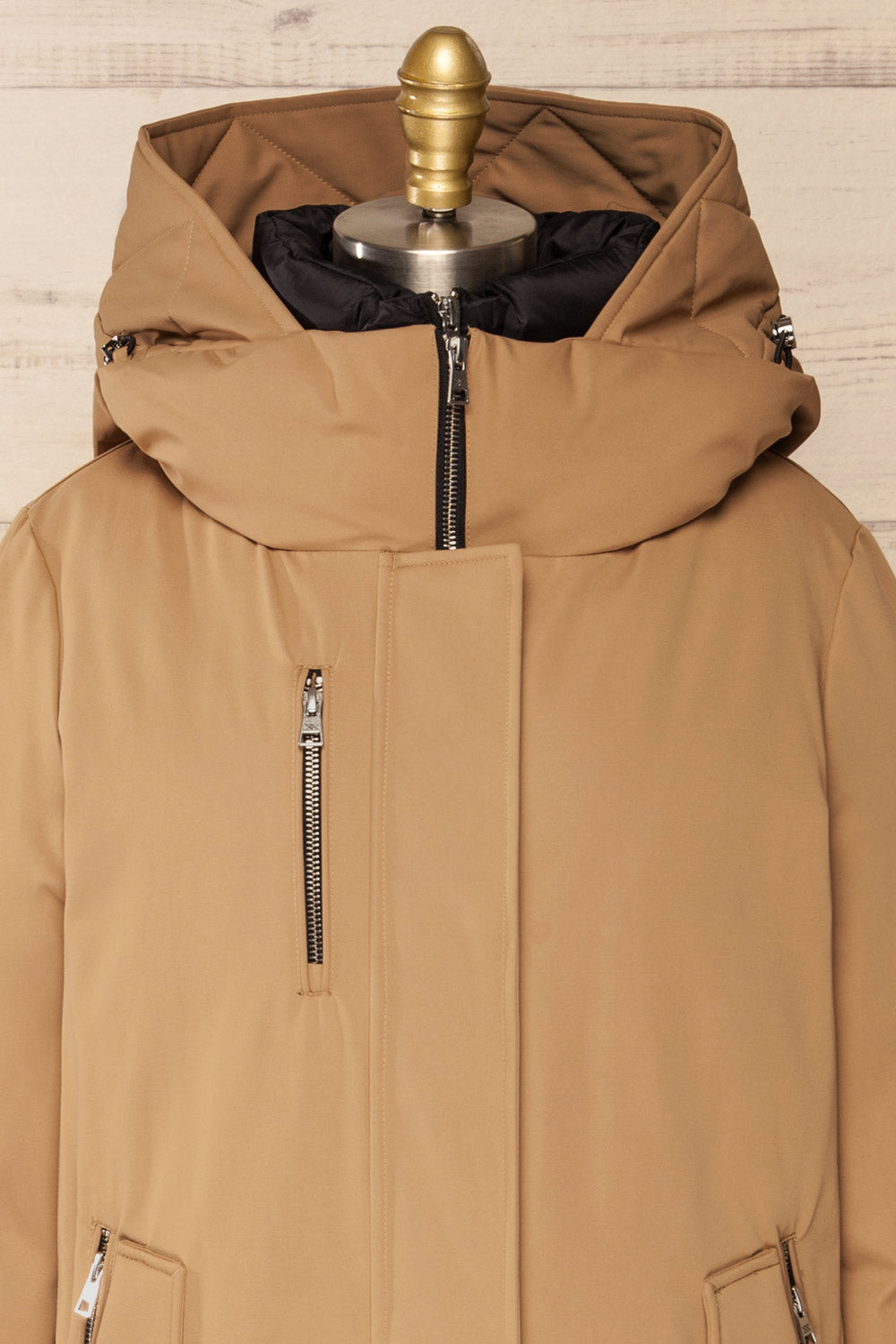 Bilena Beige Mid-Length Down Coat w/ Puffy Bib | La petite garçonne front close-up