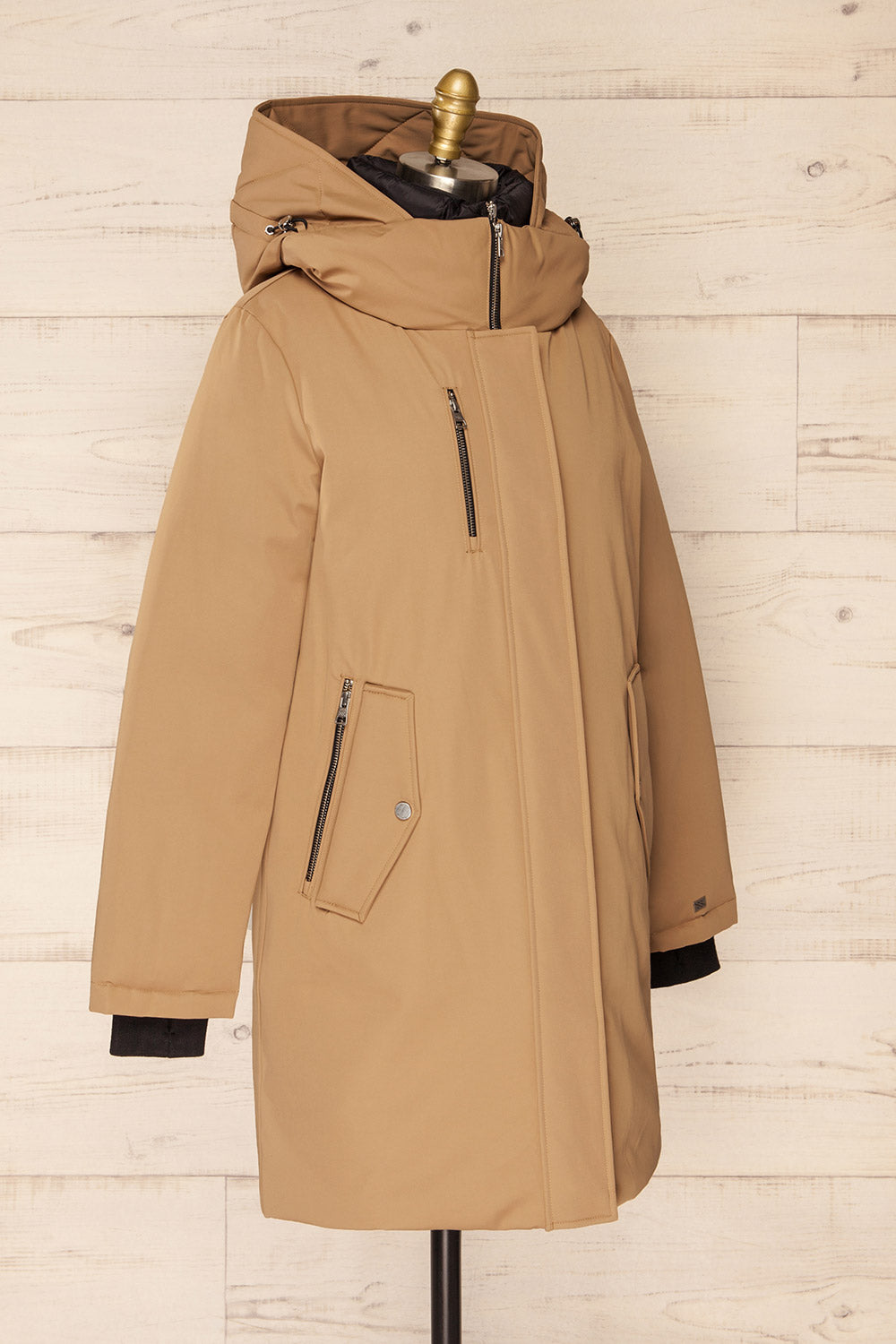 Bilena Beige Mid-Length Down Coat w/ Puffy Bib | La petite garçonne side view