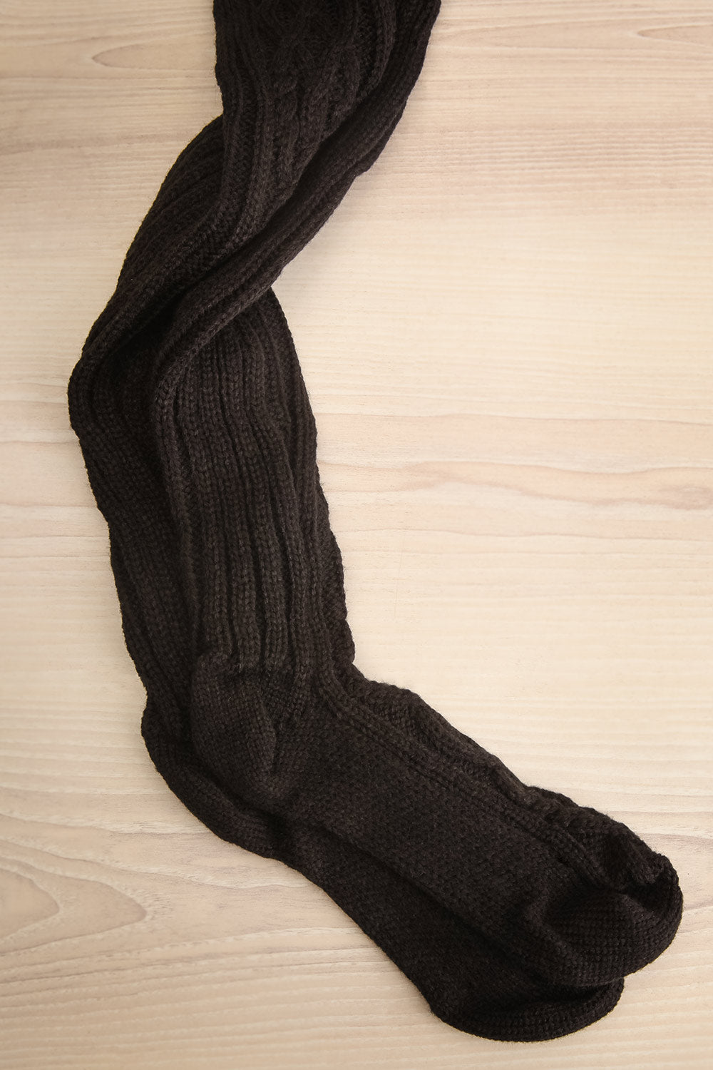 Bois Cannelle Black Cable Knit Knee-High Socks | La petite garçonne