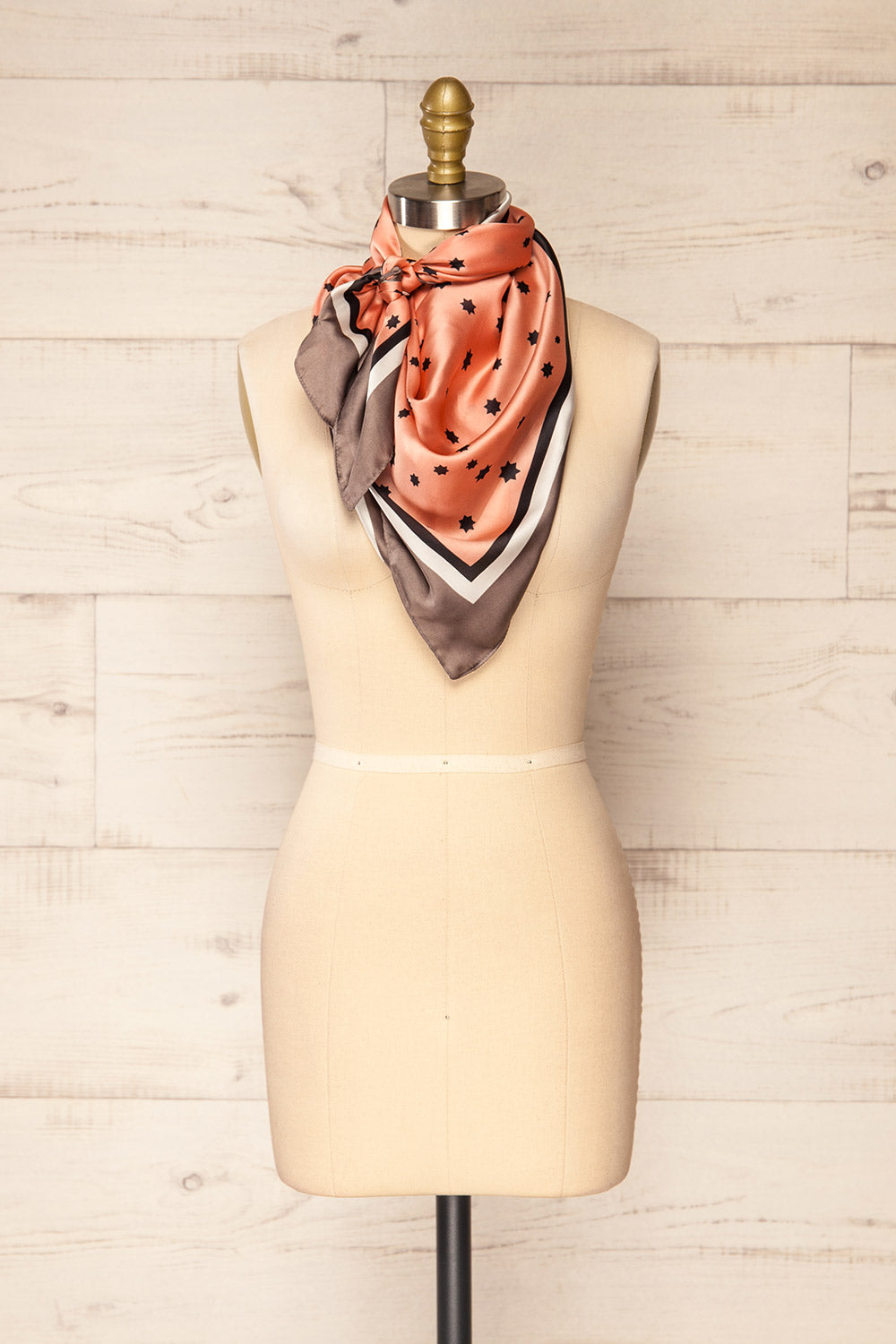Bord De Mer Pink Satin Scarf | La petite garçonne bandana style