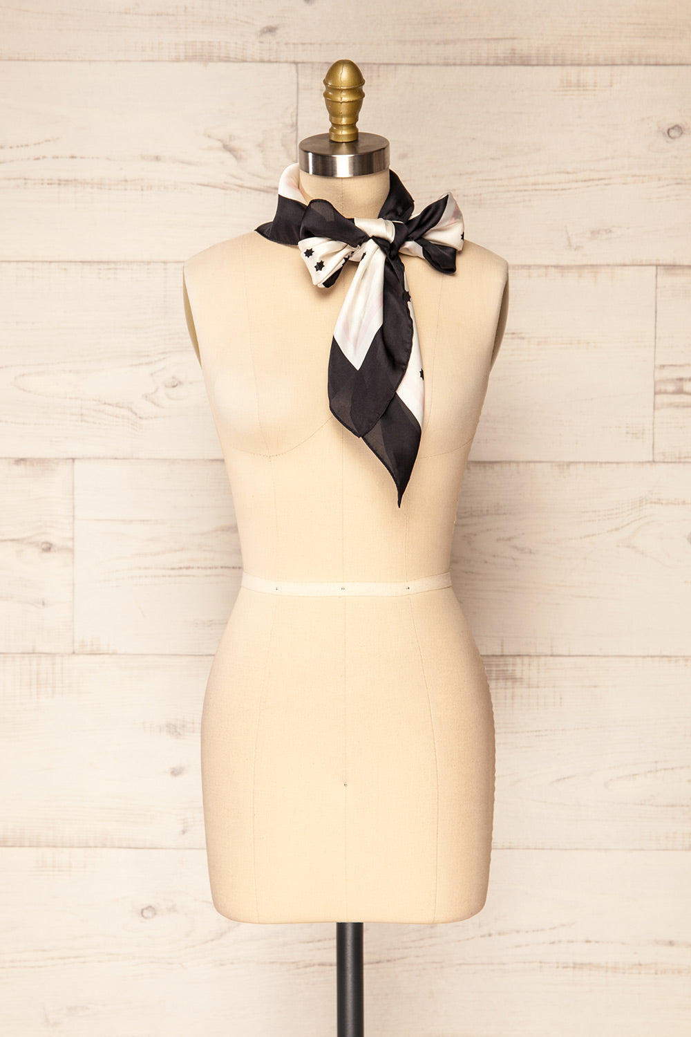 Bord De Mer White Satin Scarf | La petite garçonne bow