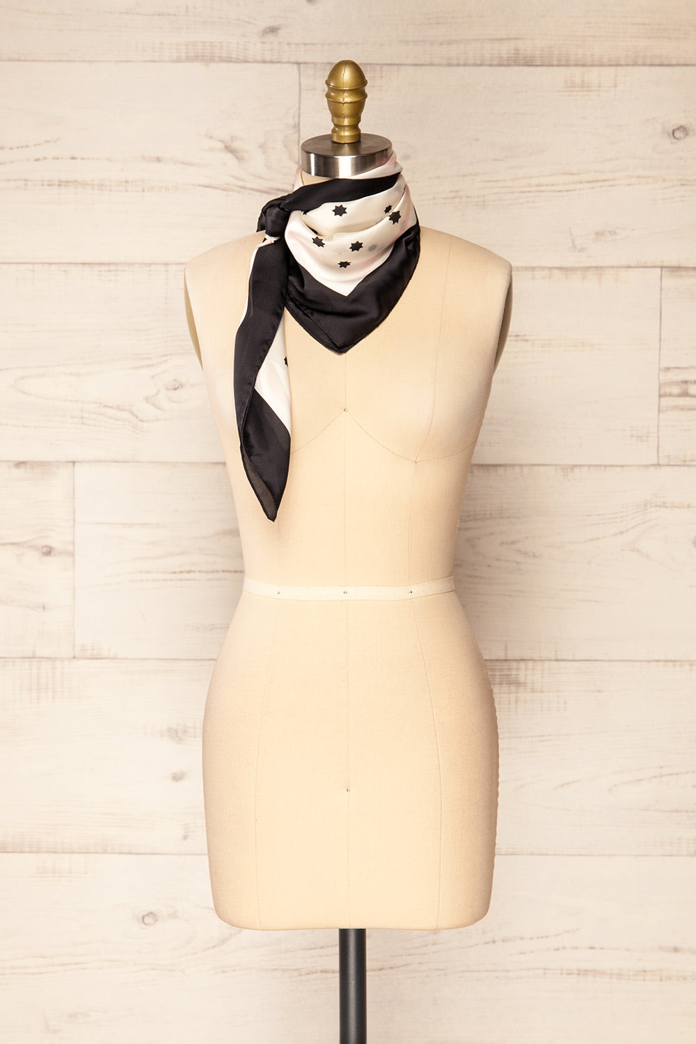Bord De Mer White Satin Scarf | La petite garçonne bandana style