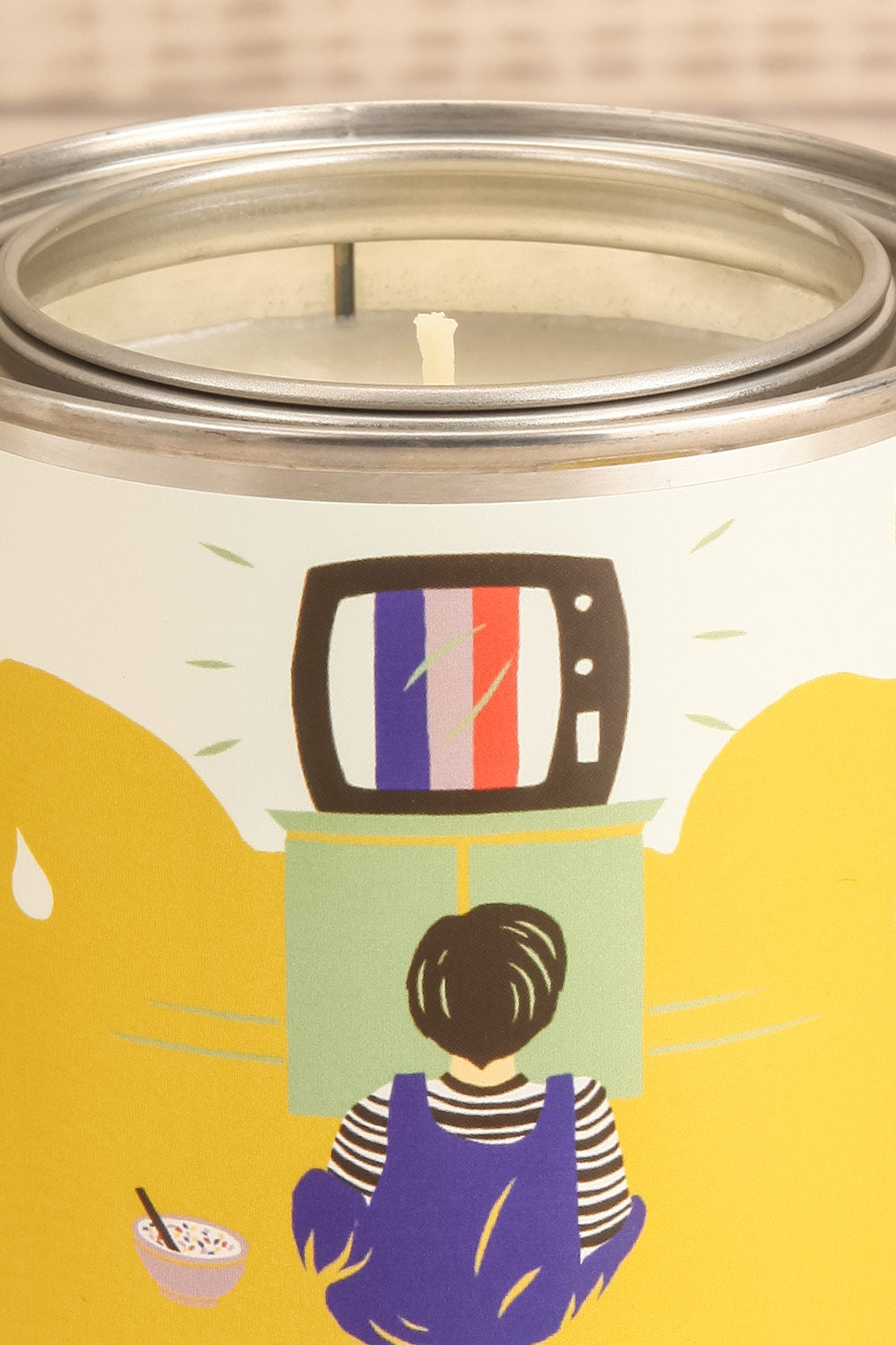Cereal Candle Metal Tin Soy Wax Candle | Maison garçonne open close-up