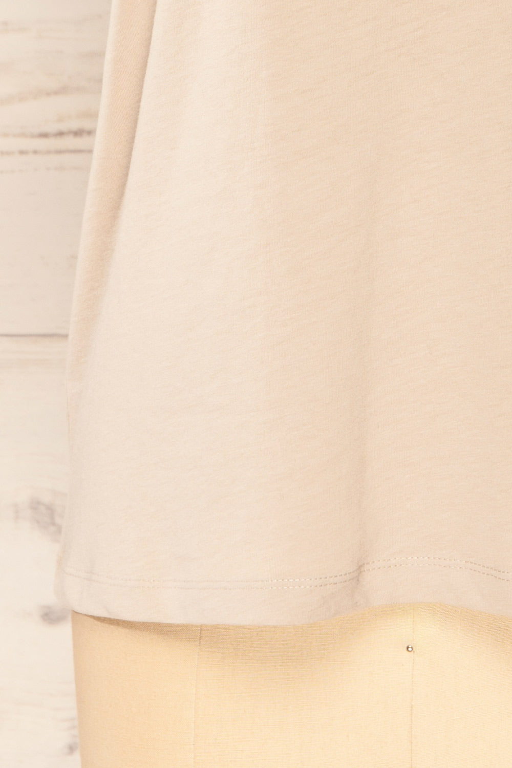 Brossard Taupe Round Neck T-Shirt | La petite garçonne bottom