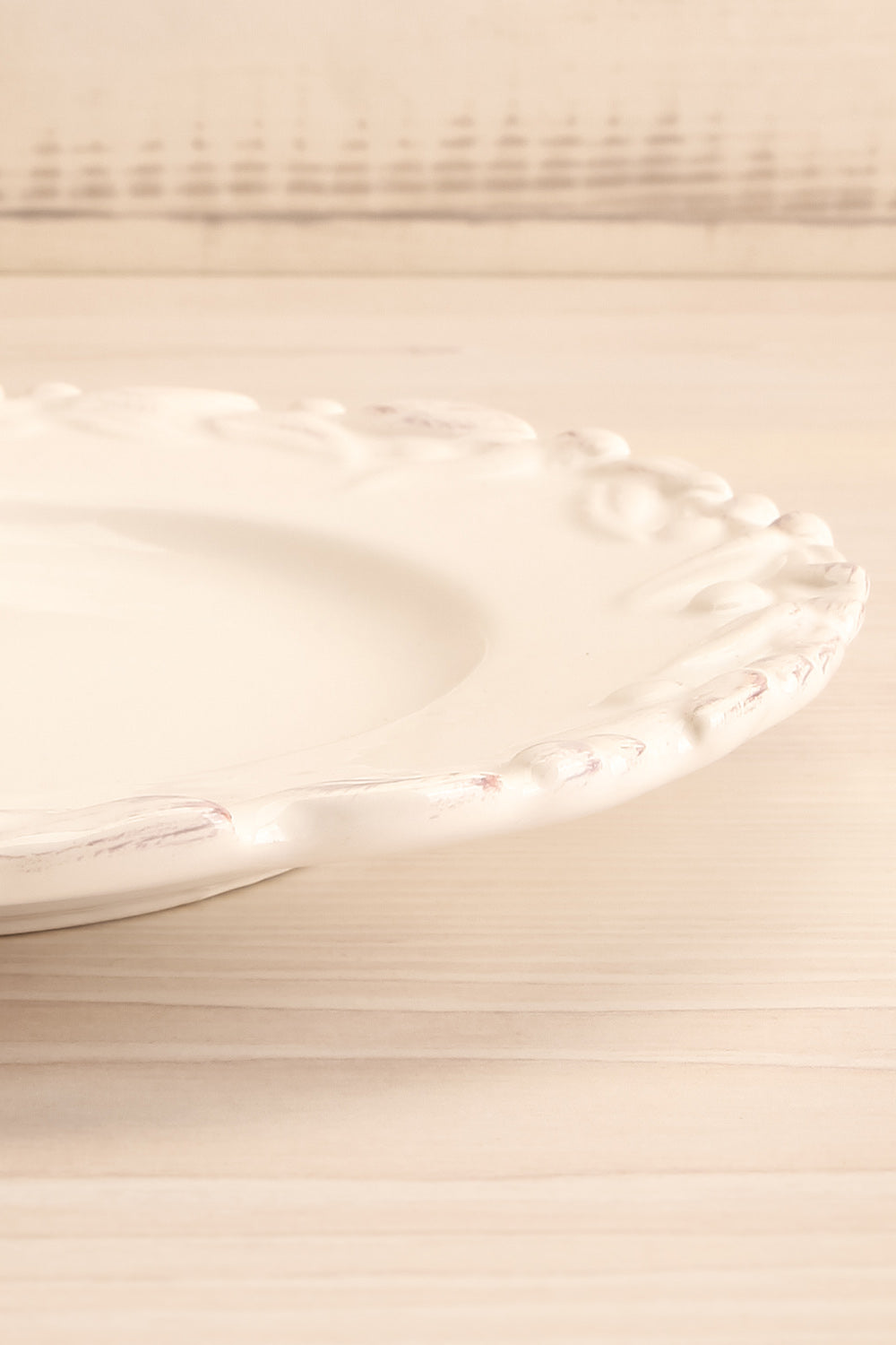 Brugge Festive Plates & Bowl | Blanc | La Petite Garçonne Chpt. 2 small close=up