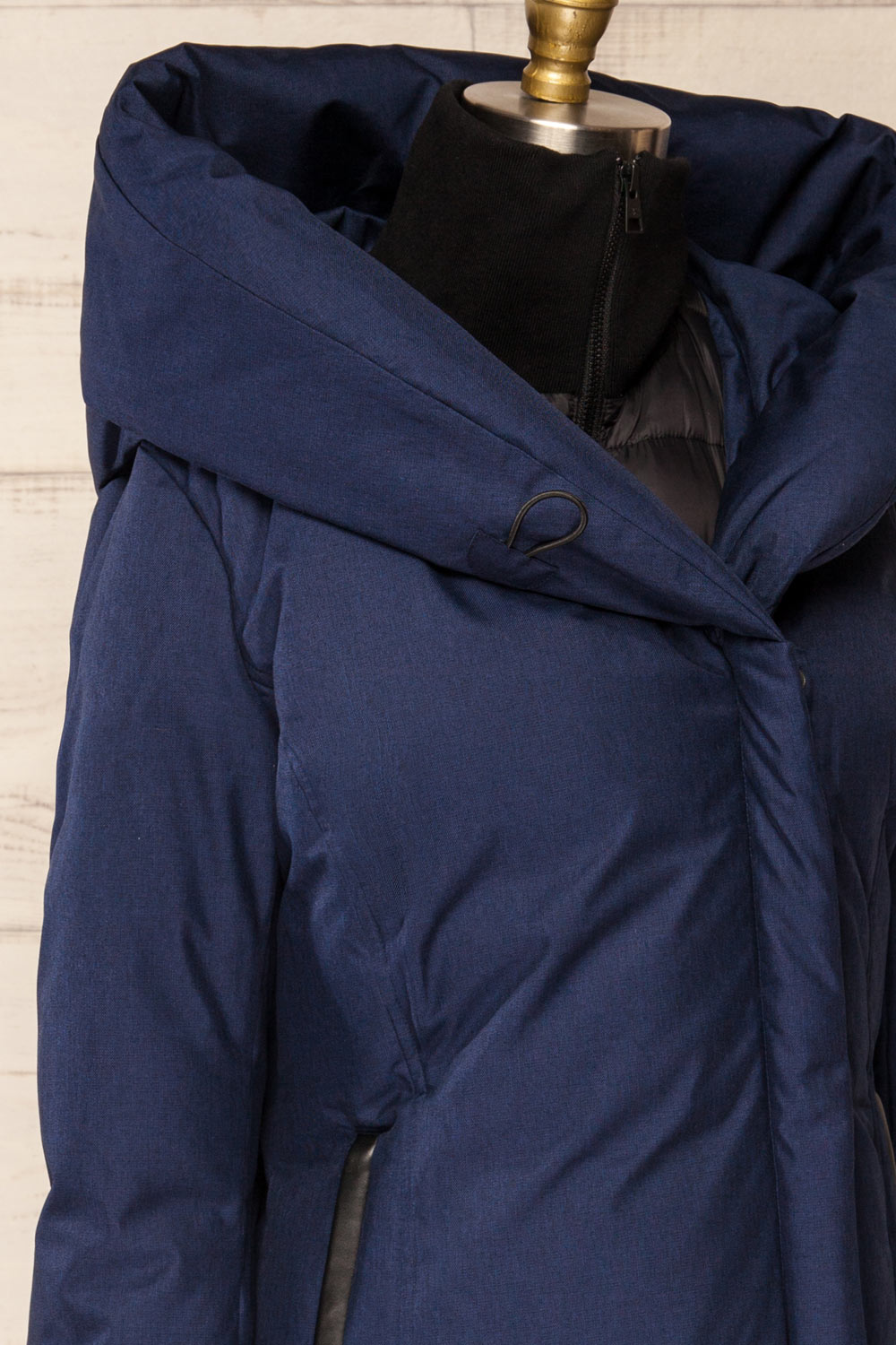 Camelia Navy Quilted Soia&Kyo Parka with Hood | La Petite Garçonne side close-up