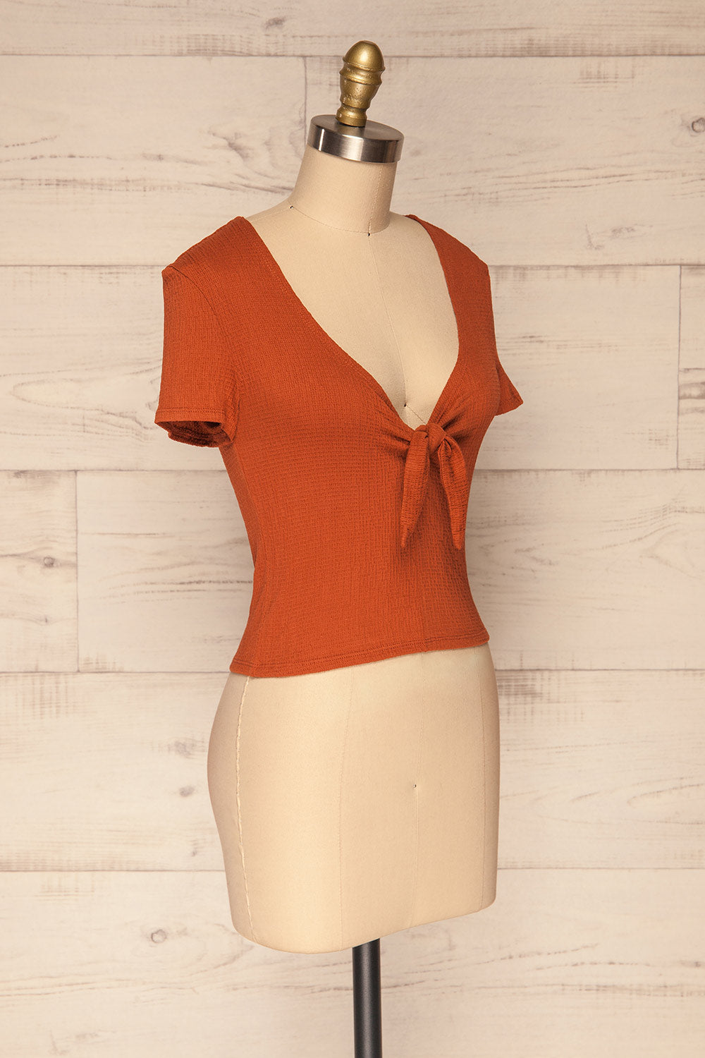 Cardiff Rust Orange V-Neck Knotted Top | La Petite Garçonne side view