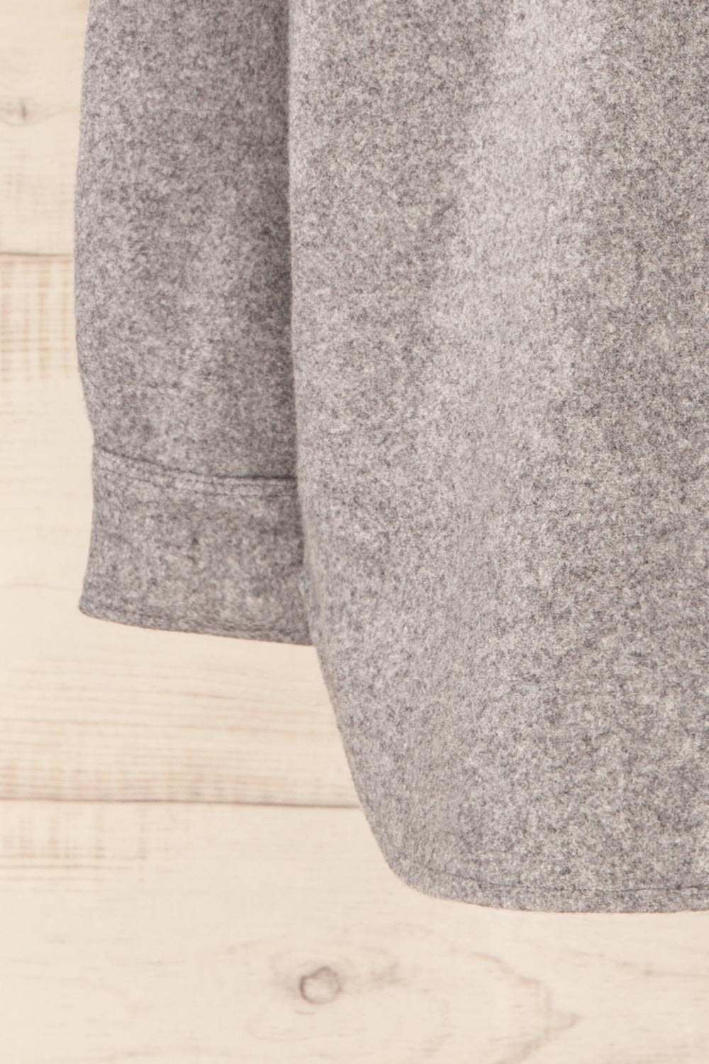 Cargal Grey Wool Jacket w/ Long Sleeves | La petite garçonne sleeve