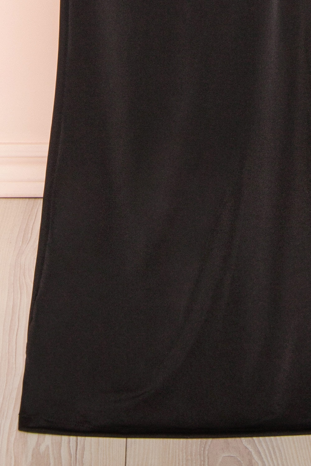 Cassidy Black Plunging Neckline Mermaid Maxi Dress | Boutique 1861 bottom