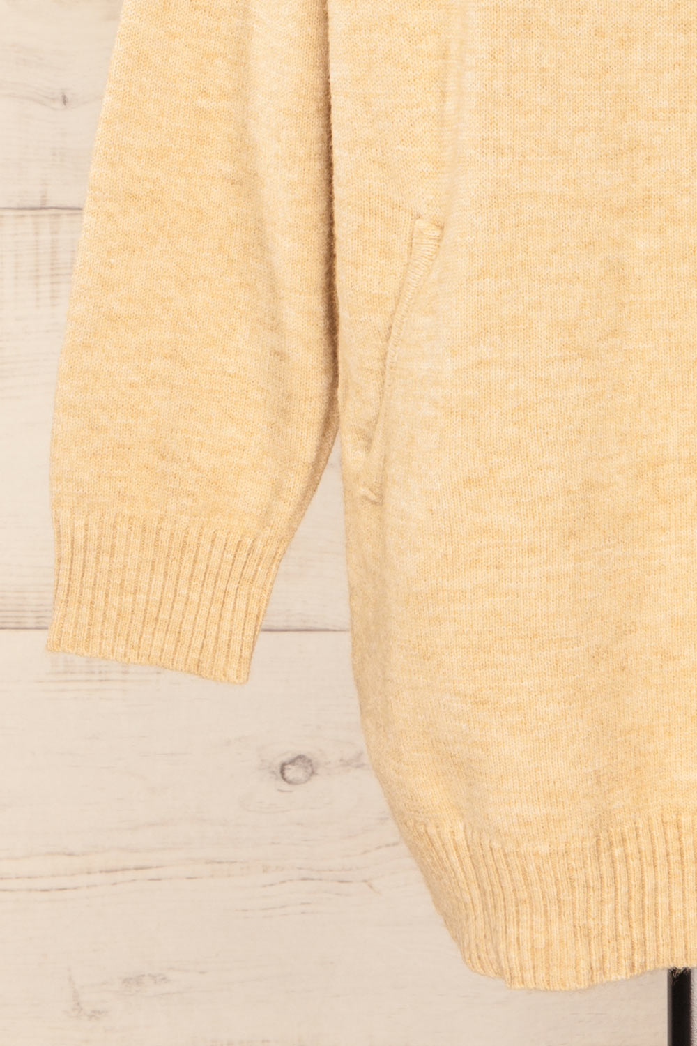 Castiglione Quarter-Zip Beige Knit Sweater | La petite garçonne sleeve