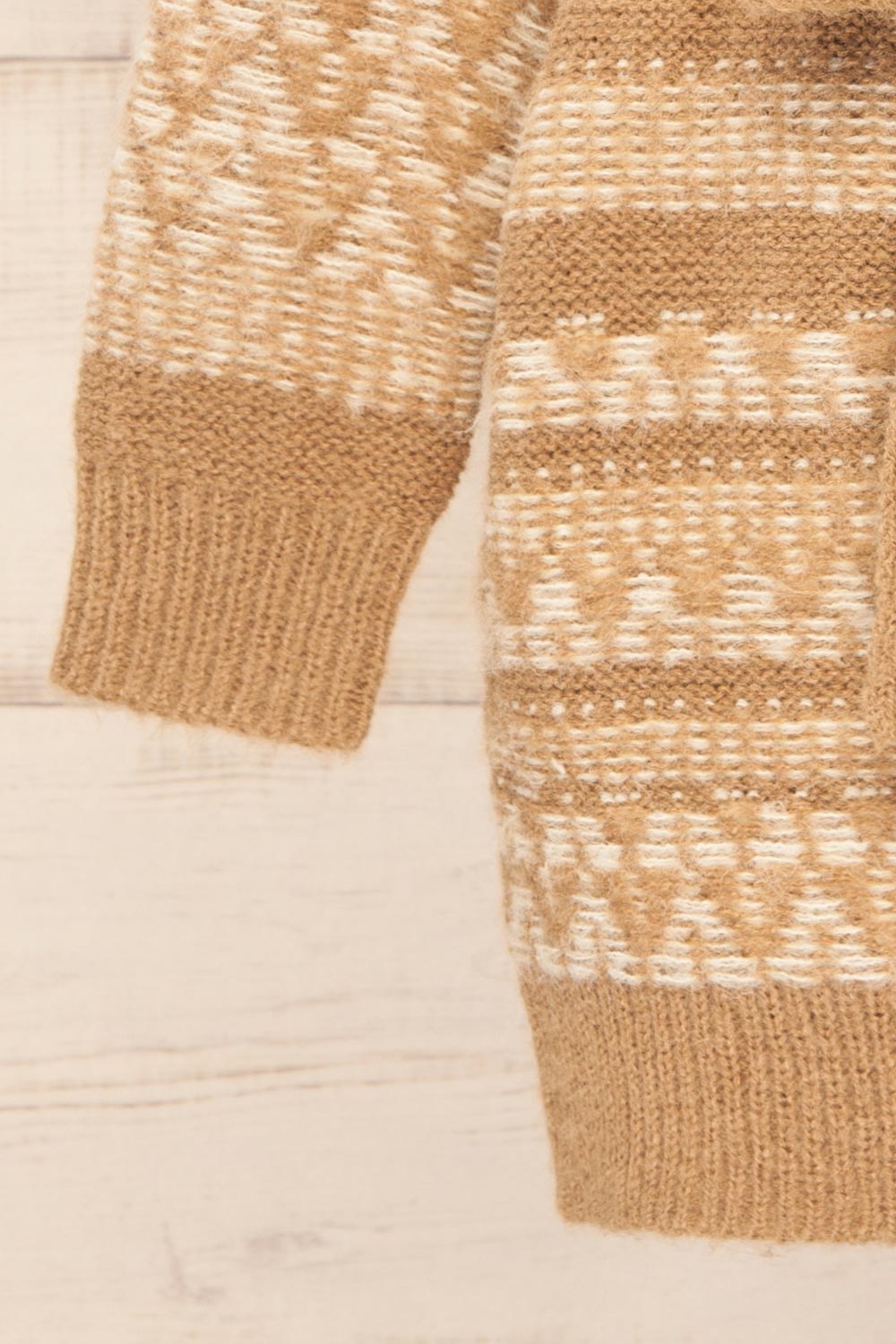 Catamayo Patterned Knit Cardigan w/ Belt | La petite garçonne sleeve