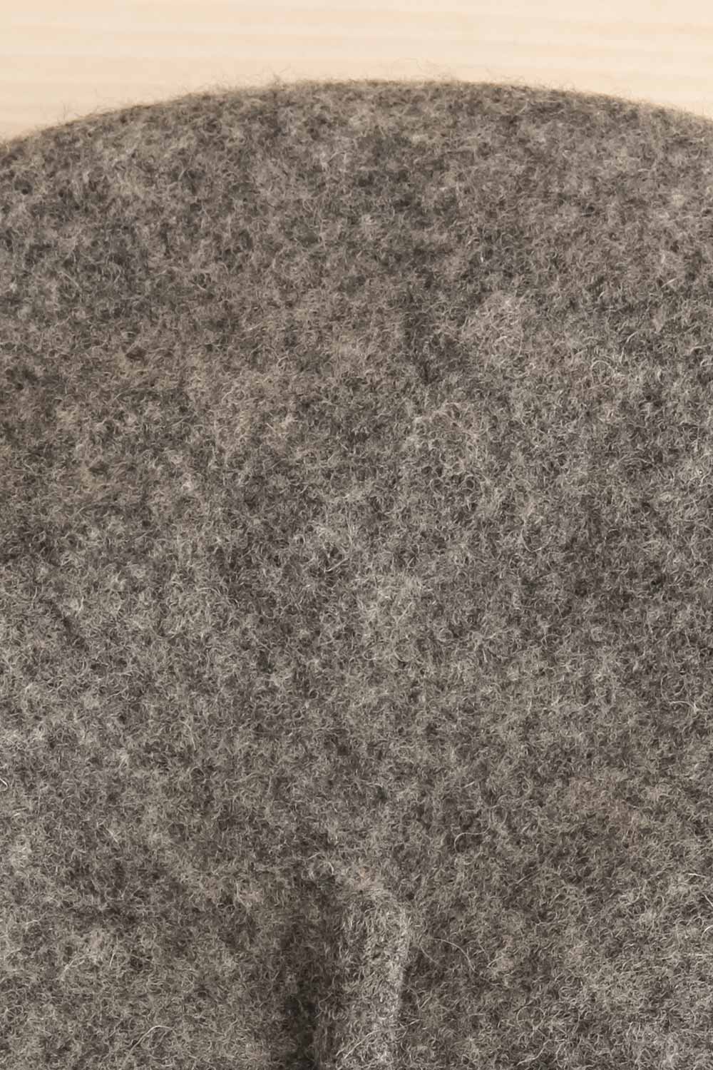 Ciel D'Hiver Grey Wool Beret | La petite garçonne flat close-up