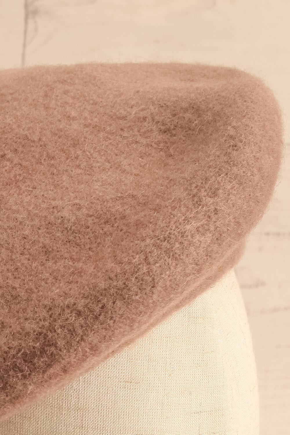 Ciel D'Hiver Taupe Wool Beret | La petite garçonne close-up