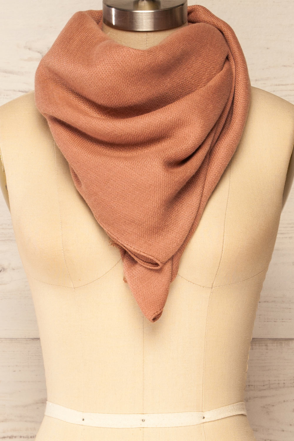 Classiqe Pink Large Knit Scarf | La petite garçonne triangle