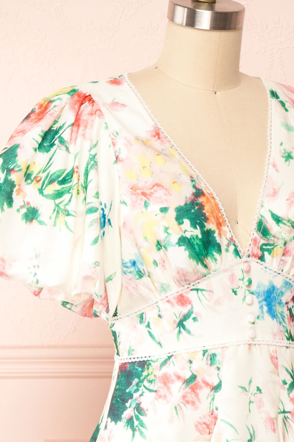 Clementine Short Floral Dress w/ Puffy Sleeves | Boutique 1861 side close up