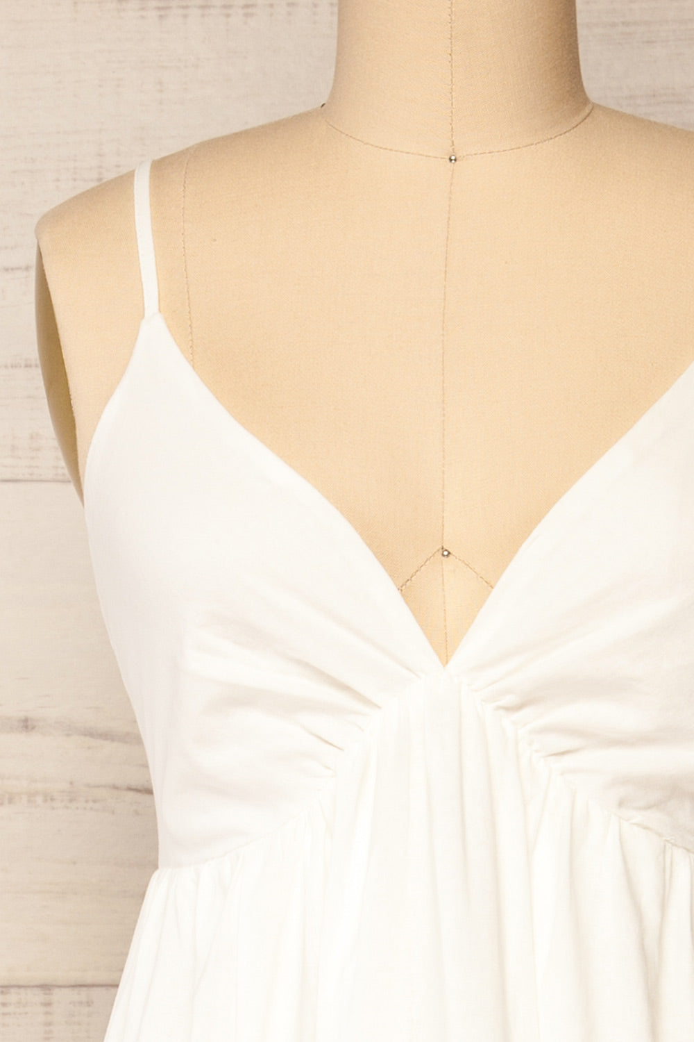 Cloppen Ivory V-Neck Midi Dress | La petite garçonne front close-up