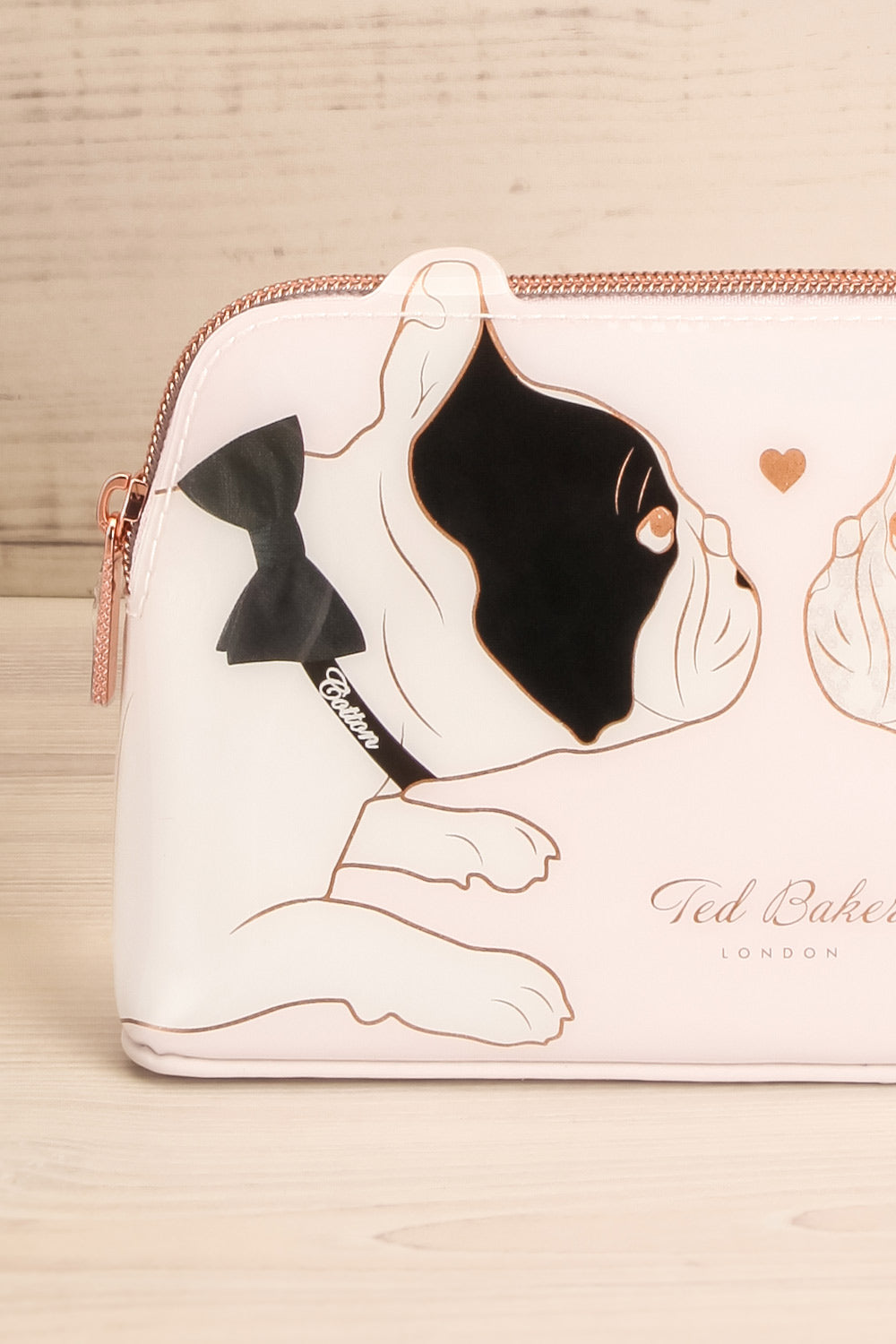 Coelum Petit | Pink Makeup Bag