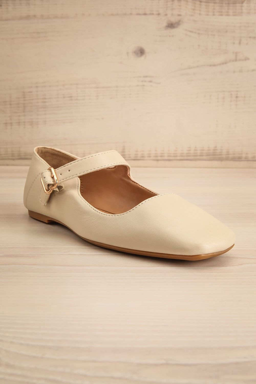 Coma Beige Square Toe Mary-Jane Flats | La petite garçonne front view