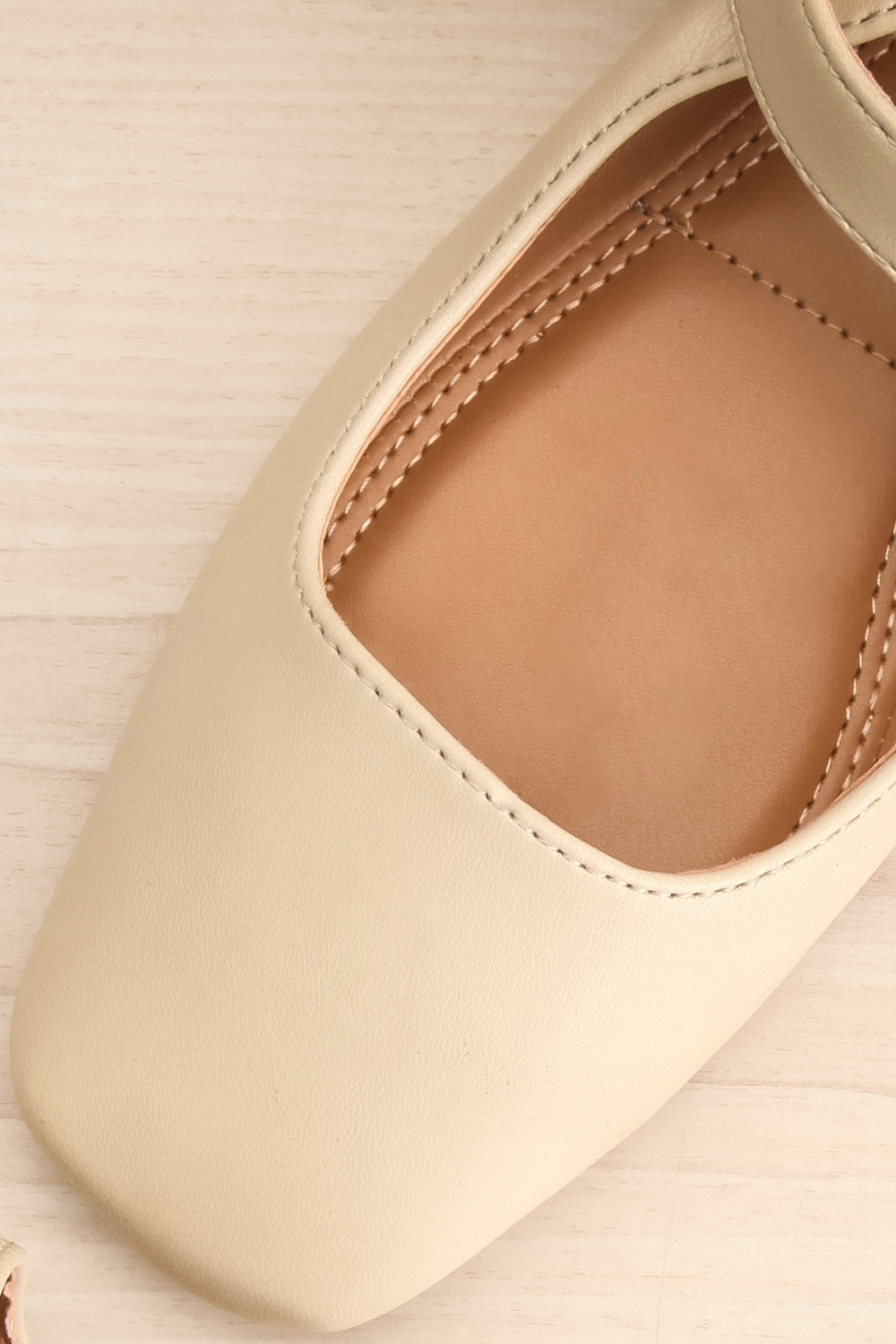 Coma Beige Square Toe Mary-Jane Flats | La petite garçonne flat close-up
