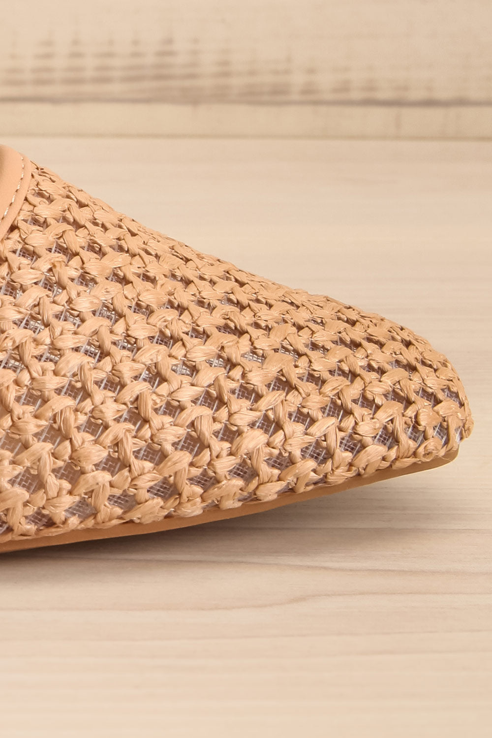 Complector Beige Sling-Back Shoes | La petite garçonne side front close-up