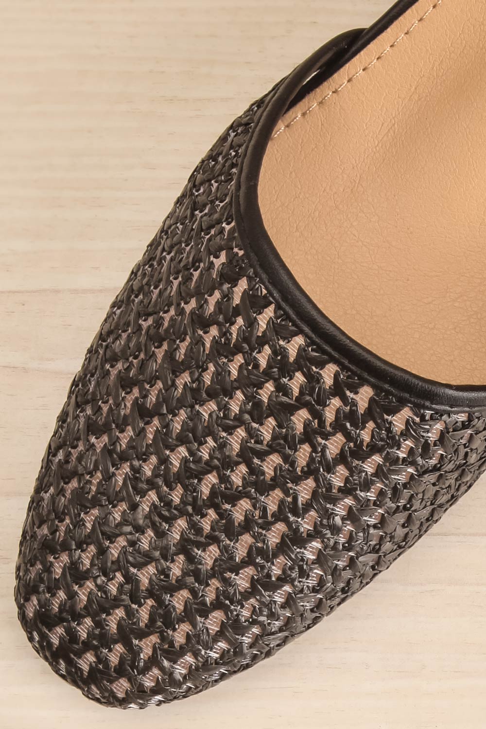 Complector Black Sling-Back Shoes | La petite garçonne flat close-up
