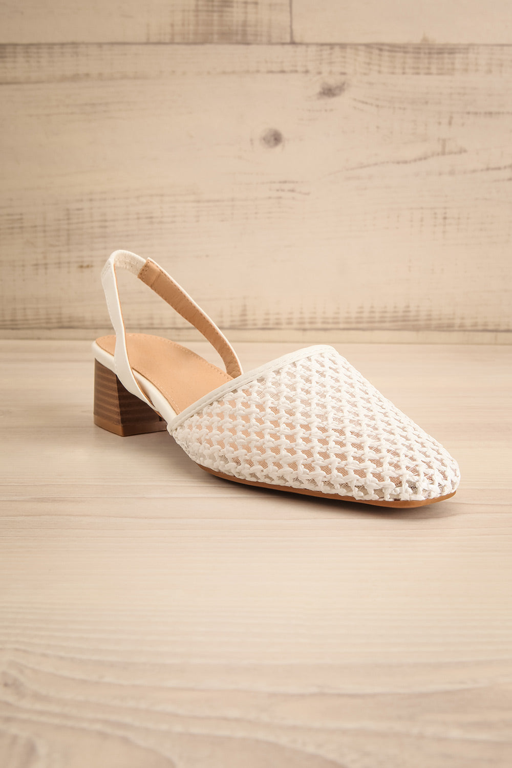 Complector White Sling-Back Shoes | La petite garçonne frot view