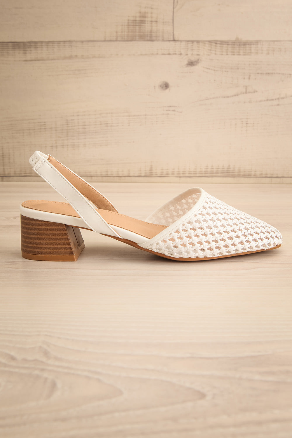 Complector White Sling-Back Shoes | La petite garçonne sid eview
