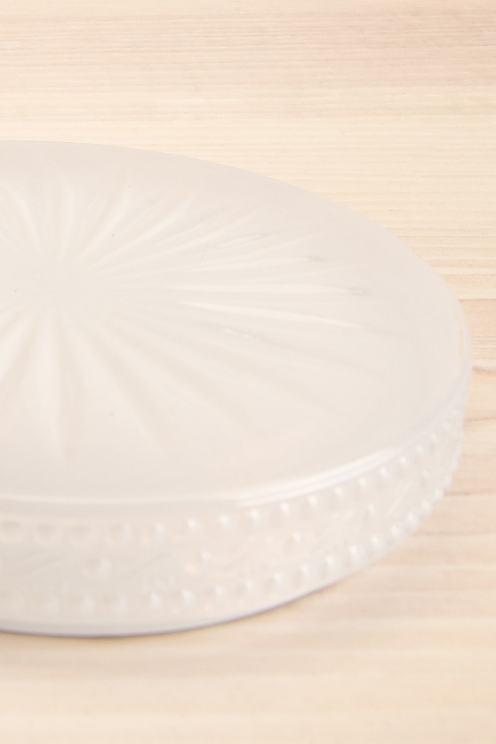 Corta Candle Bourbon Vanille | La petite garçonne lid close-up