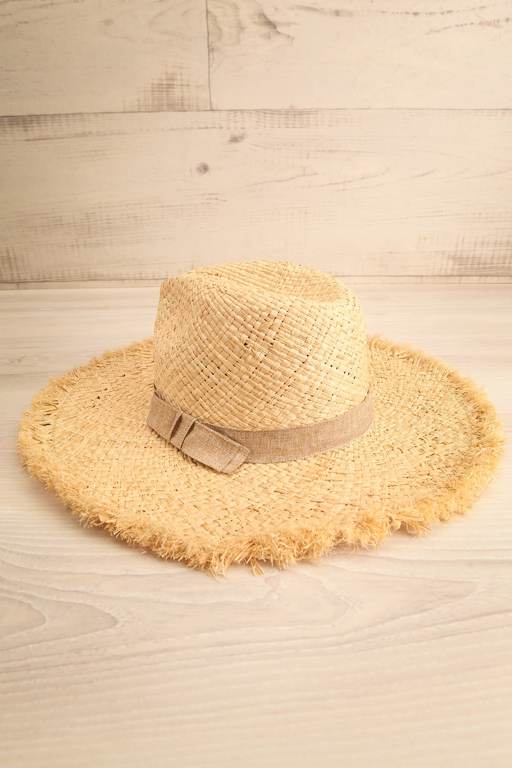Croise Straw Hat w/ Frayed Edge La petite garçonne